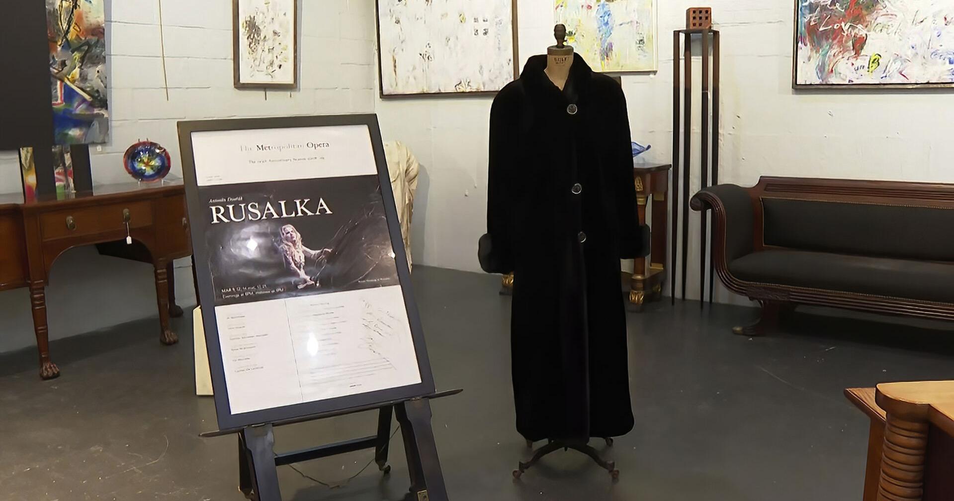 Ginsburg's tea set, coat, other items raise $800K for opera - Vimarsana News