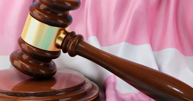 Oklahoma Judges: Men can be women