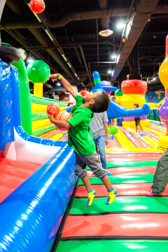 FUNBOX: Arizona’s largest indoor bounce house opened in Mesa | Local ...
