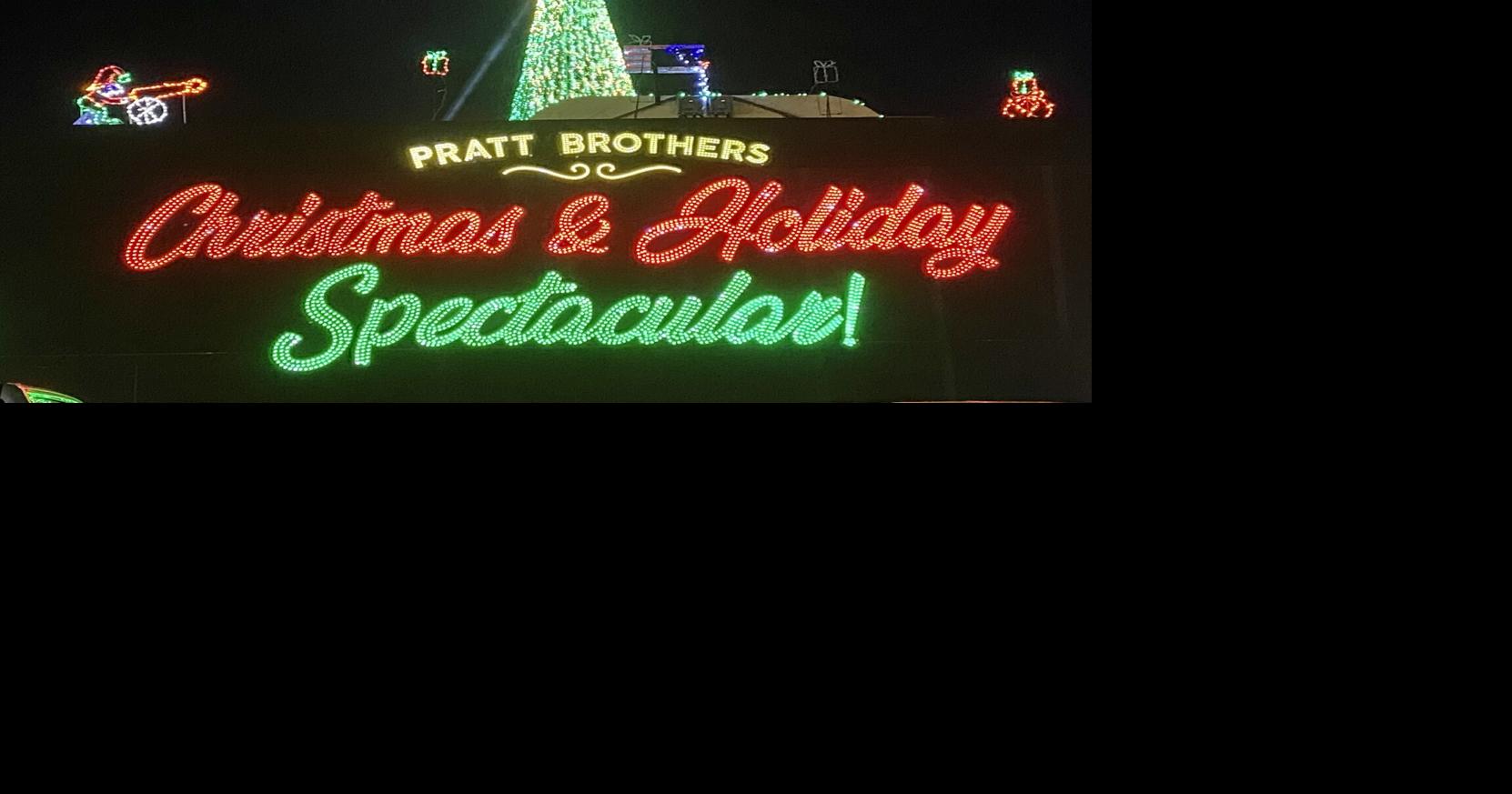 Pratt Brothers Christmas & Holiday Spectacular set to a family