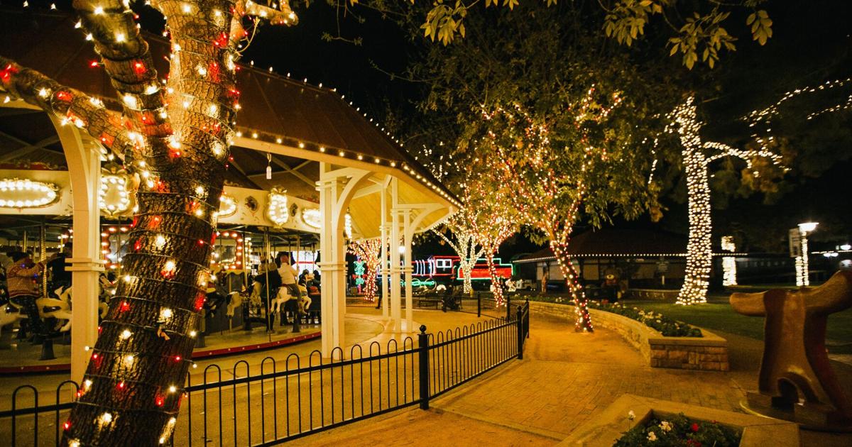 Scottsdazzle events, activities light up Old Town with holiday cheer | Things To Do