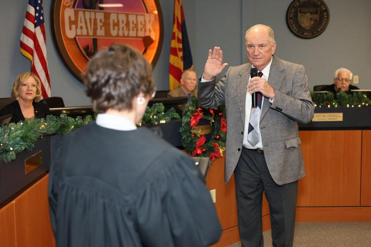 Mayor Robert Morris Takes Town Oath