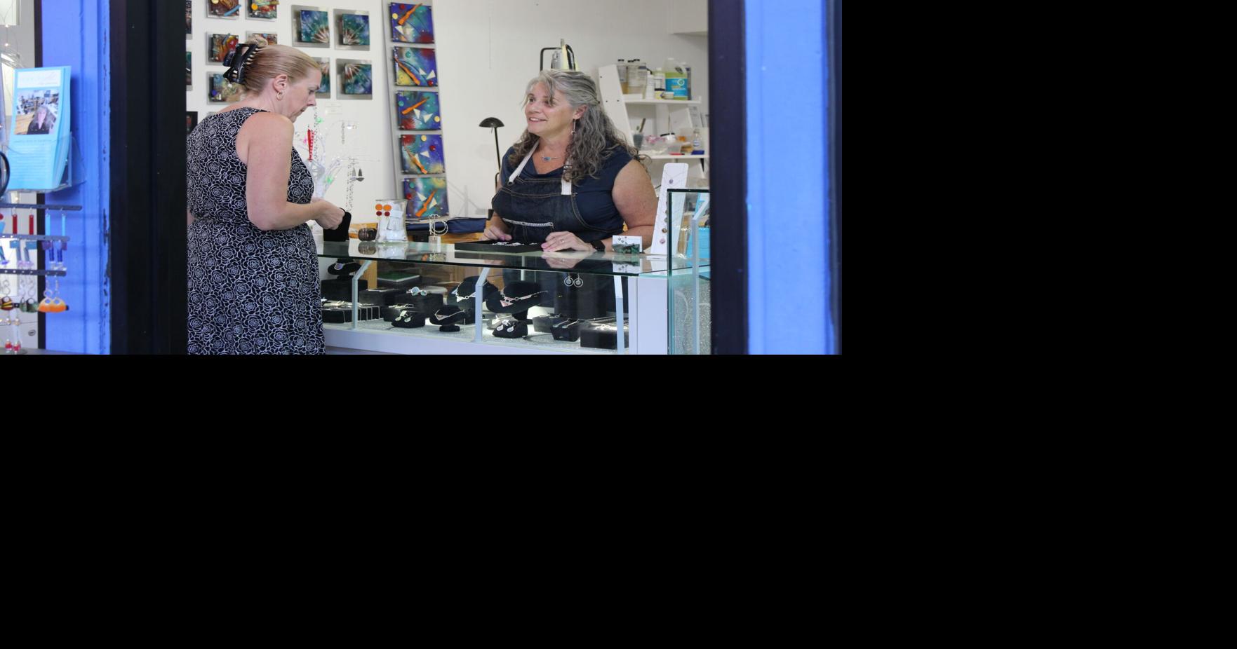 Carefree Art Night kicks off in October