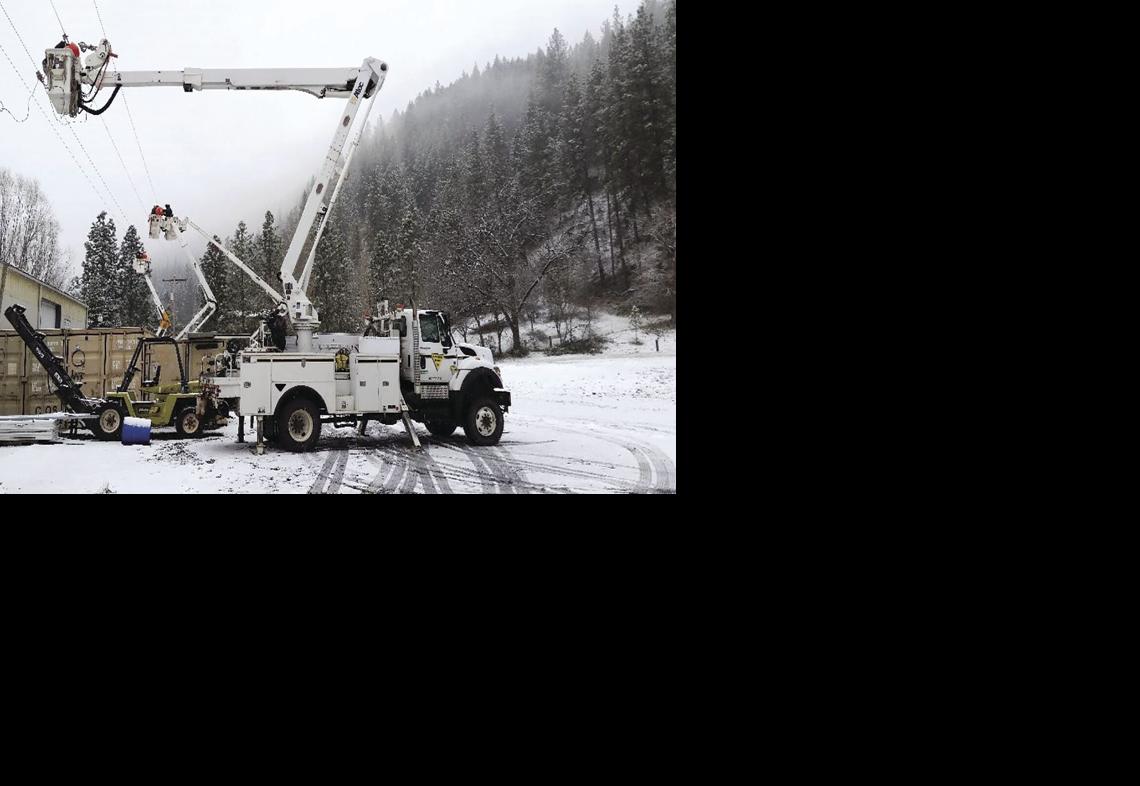 Clearwater Power installs aerial navigation marker balls and lights at ...