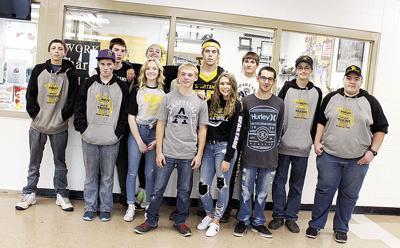 Timberline Homecoming Black And Gold Day Top Stories Clearwatertribune Com