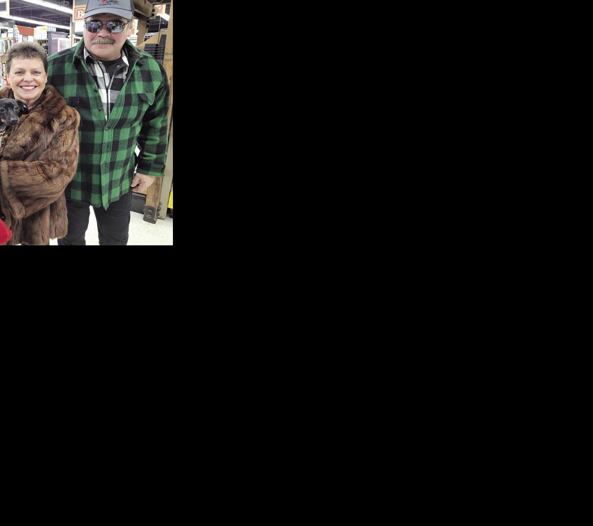 Orofino Best Built Builders Supply’s “Christmas is Going to the Dogs