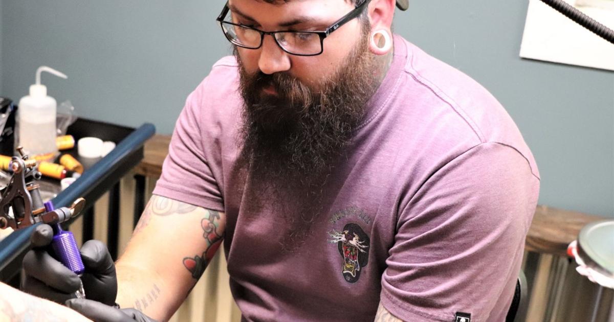 BUSINESS: Black Lung Tattoo brings ink to Racine | News 