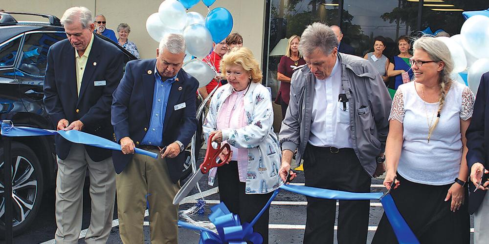 Dedicated to Lending a Helping Hand | News | coastalbreezenews.com