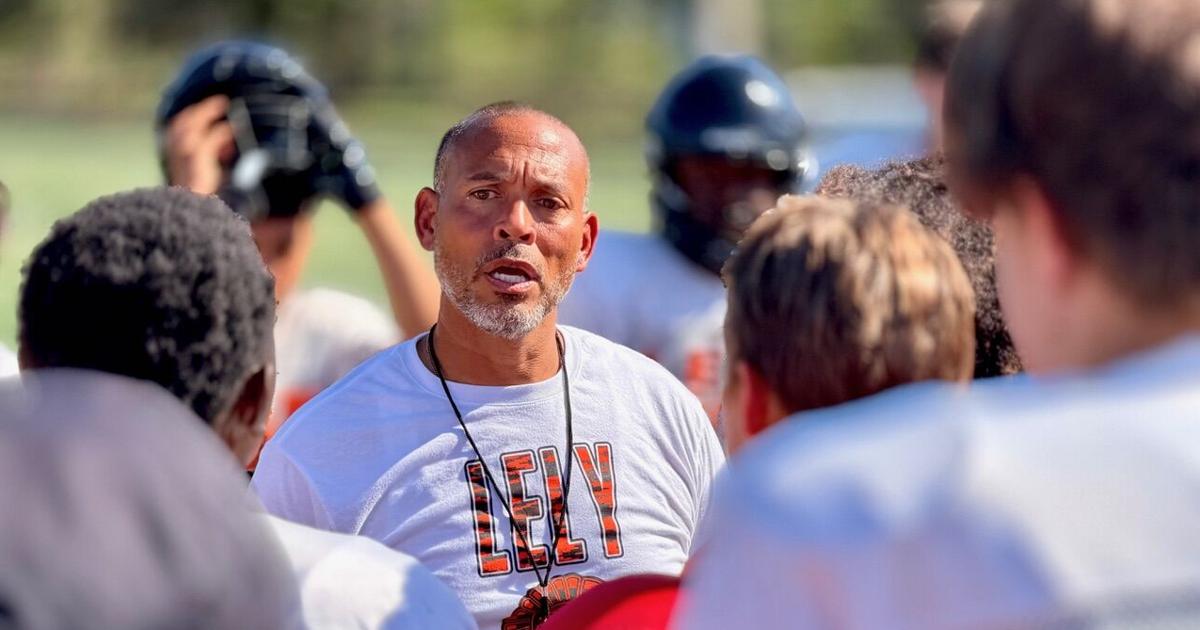 New Lely Grid Coach Stressing Discipline