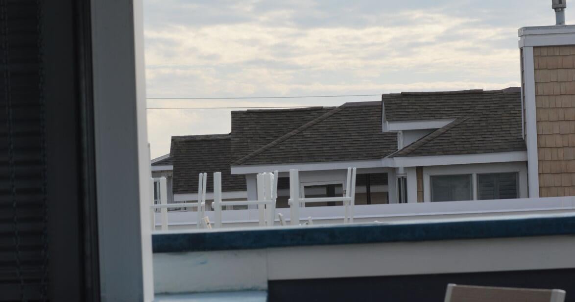Fenwick Shores looking to install wet bar