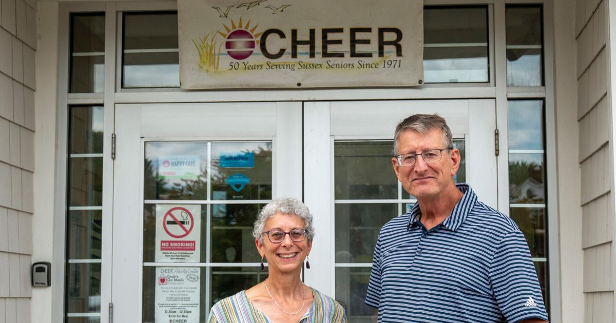 Cosentino leads Parkinson's support group at CHEER