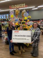 Lewes farmers’ market receives $10K grant for food pantry program