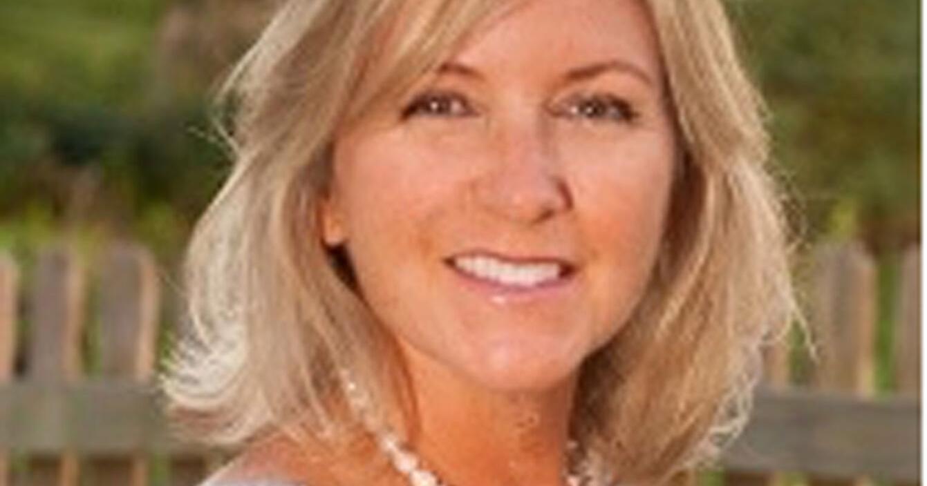 What are the benefits of using a Realtor instead of just selling my home by myself? - Vimarsana News