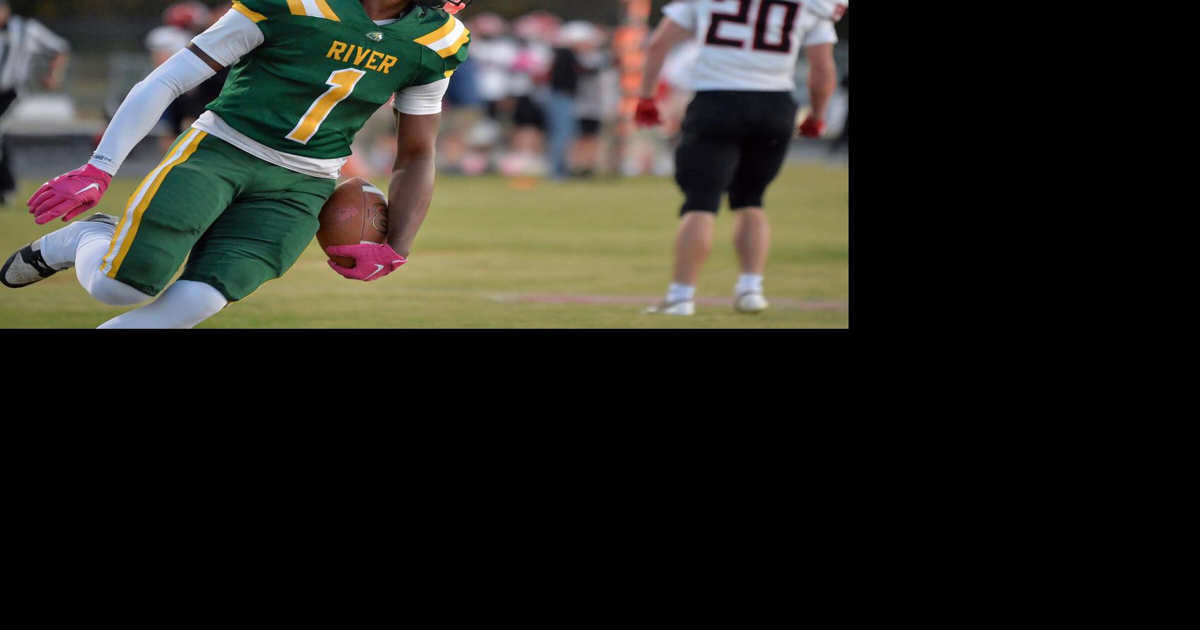 IR football offense puts on another highlight show for Homecoming ...