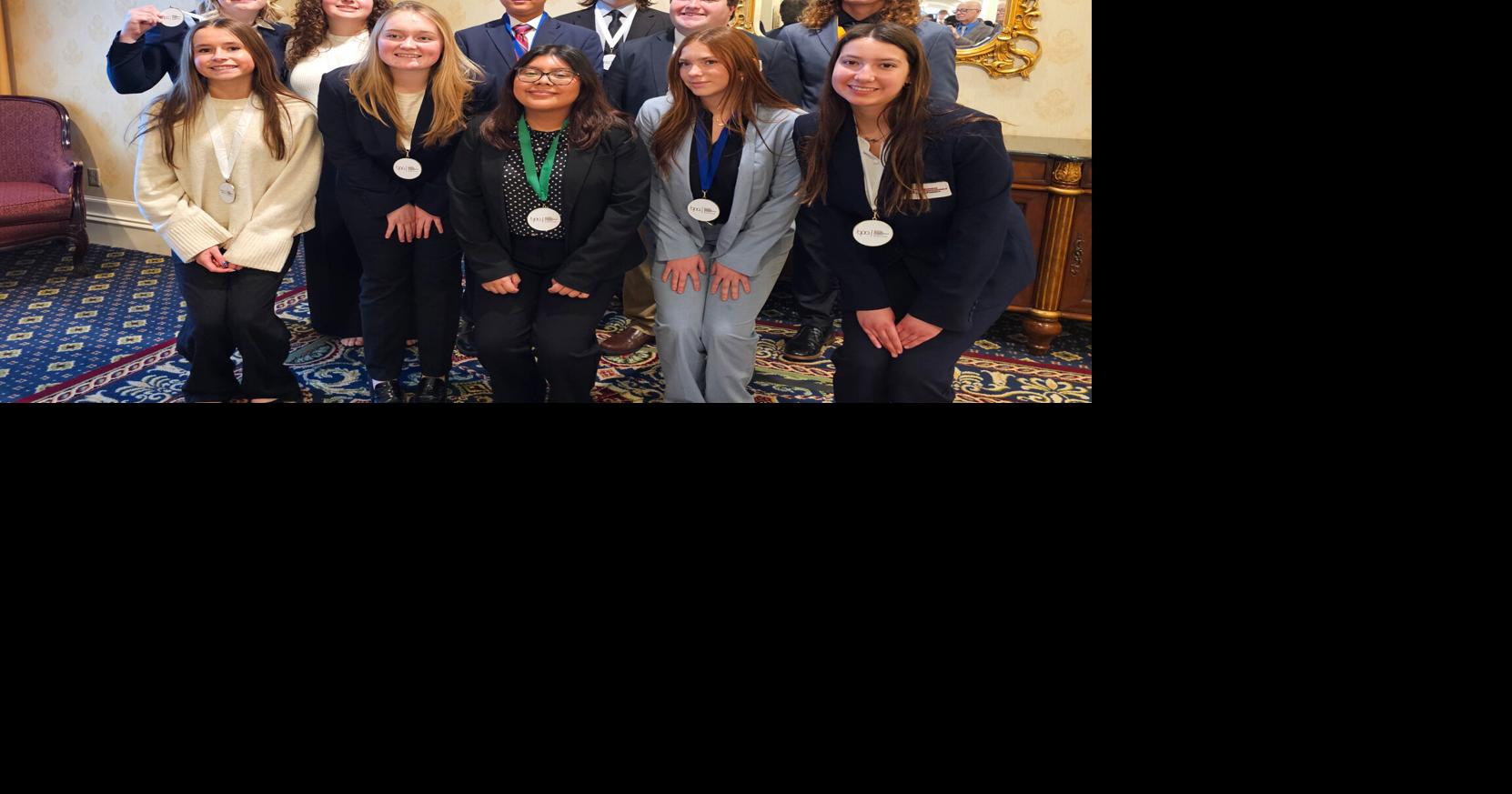 IR and SMS student pros fundraise for Nashville conference