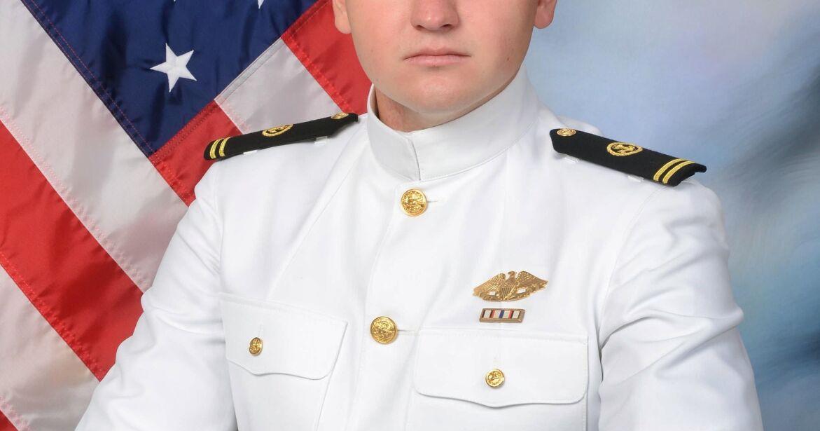 Davis graduates from U.S. Merchant Marine Academy