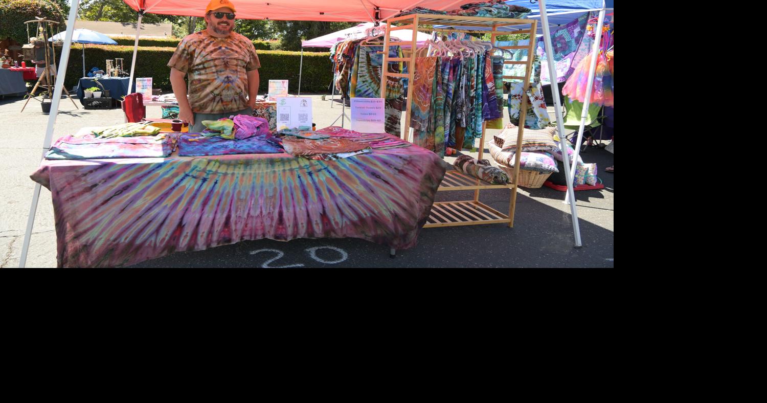 Shopping local at a Carp Pop-Up