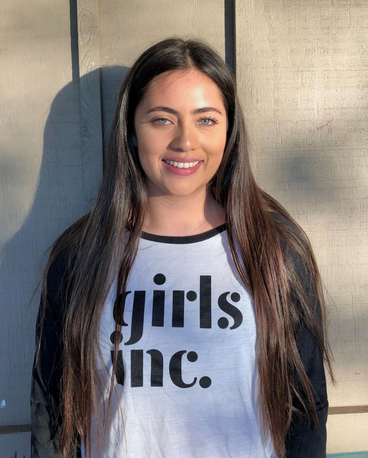 Two Carpinteria Girls Inc Members Earn 25k In College Scholarships News Coastalview Com