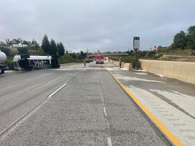 Overturned fuel truck shuts down 101 | News | coastalview.com