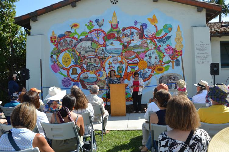 Community celebrates unveiling of Aliso Elementary mural | News ...