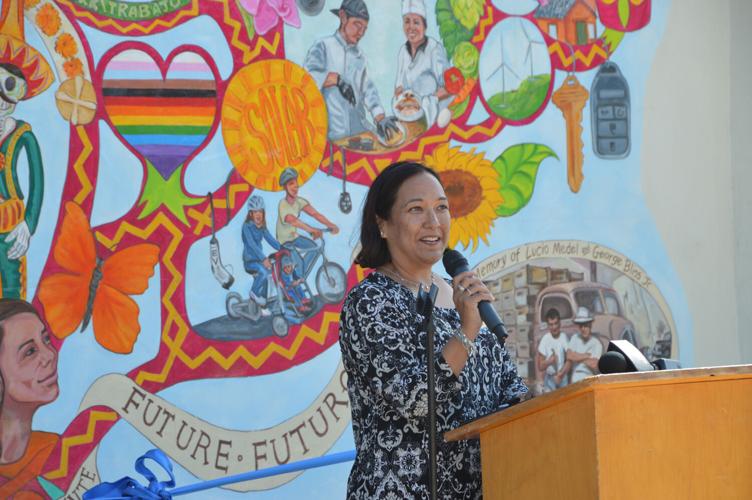 Community celebrates unveiling of Aliso Elementary mural | News ...