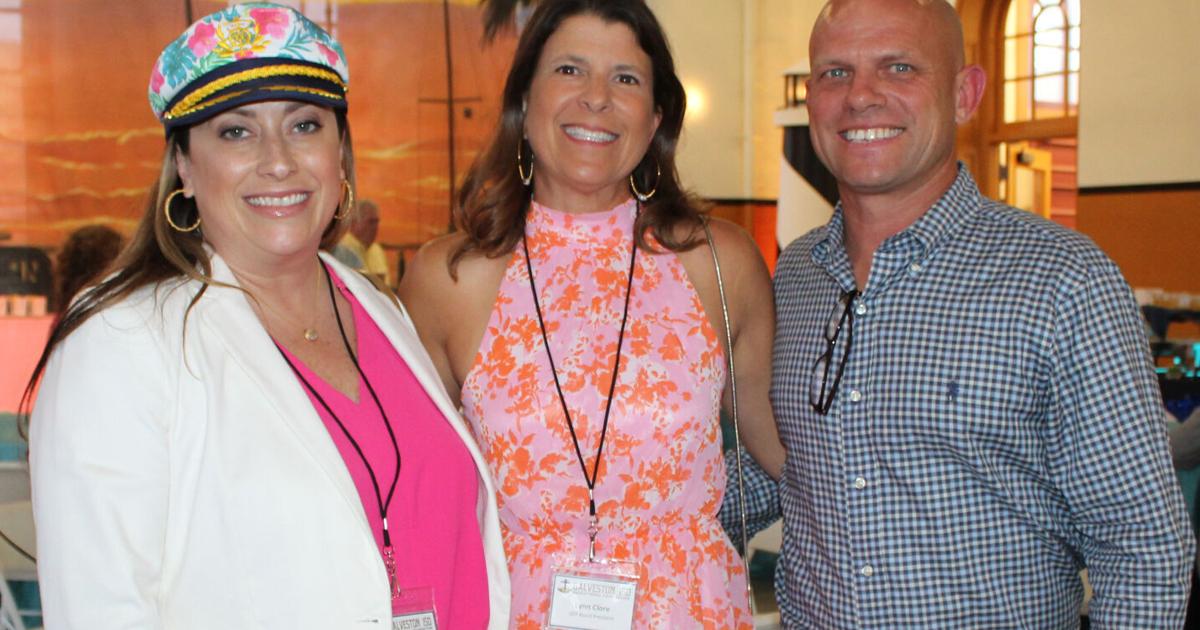Ariati Perry Seaside Spring Soirée | Party Pics | coastmonthly.com