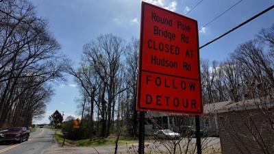 Round Pole Bridge Road closure sign in Milton