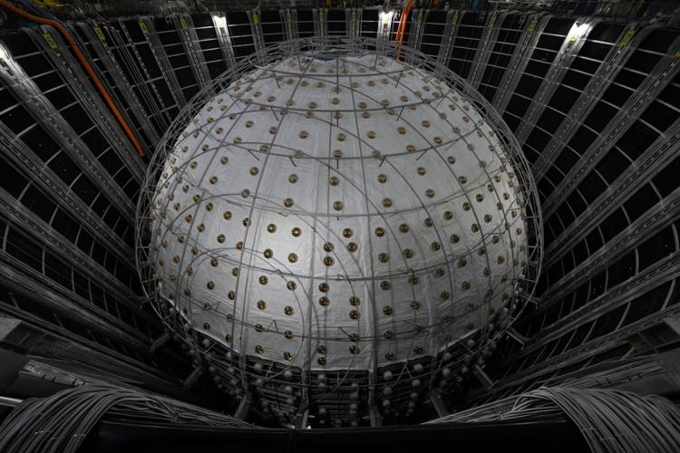 Neutrino Detector