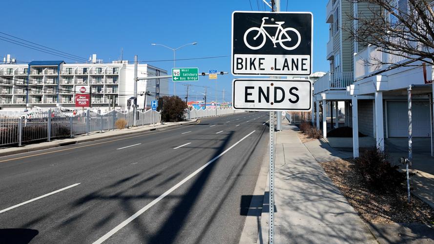 Bike Lane Ends