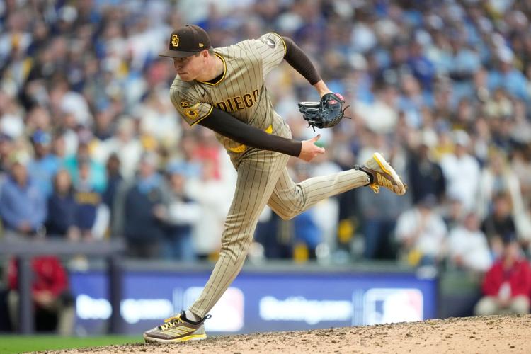 Padres Brewers Baseball