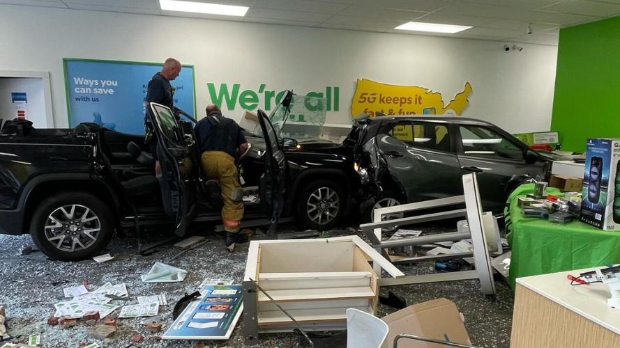 Cars crash into Cricket Wireless in Salisbury