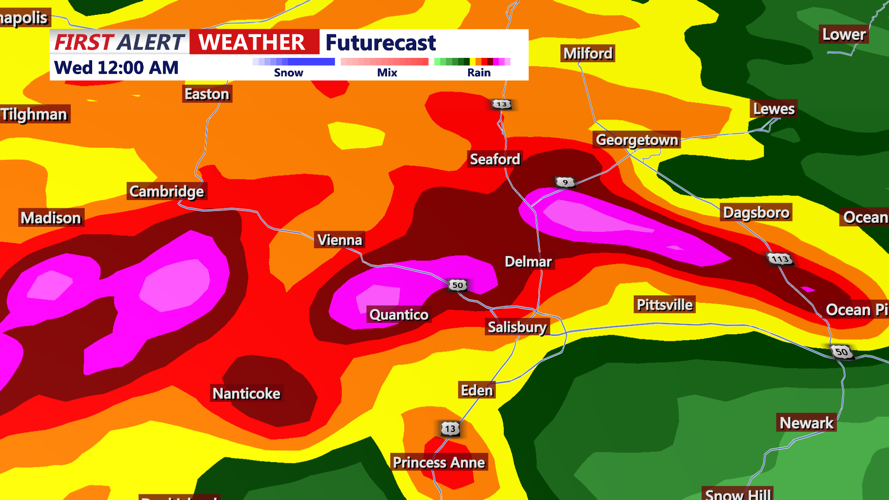 MIDNIGHT STORM TRACKING ON FORECAST MODEL