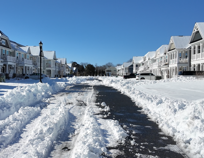 Neighbors in coastal Delaware dig out after winter blast