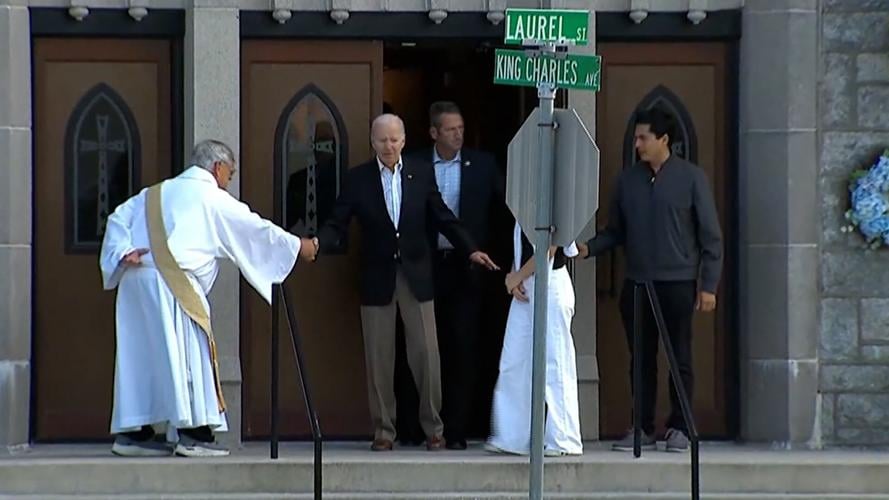 Bidens attends church
