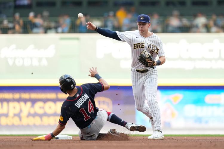 Braves Brewers Baseball