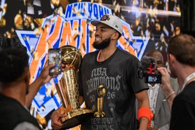 Knicks Towns Basketball