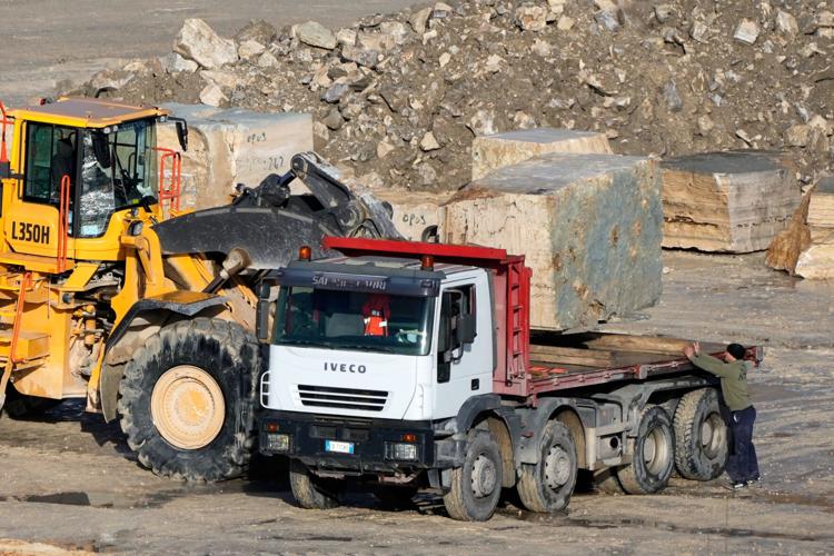 Italy Travertine Quarries