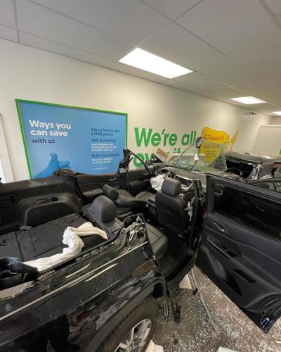 Cars crash into Cricket Wireless in Salisbury