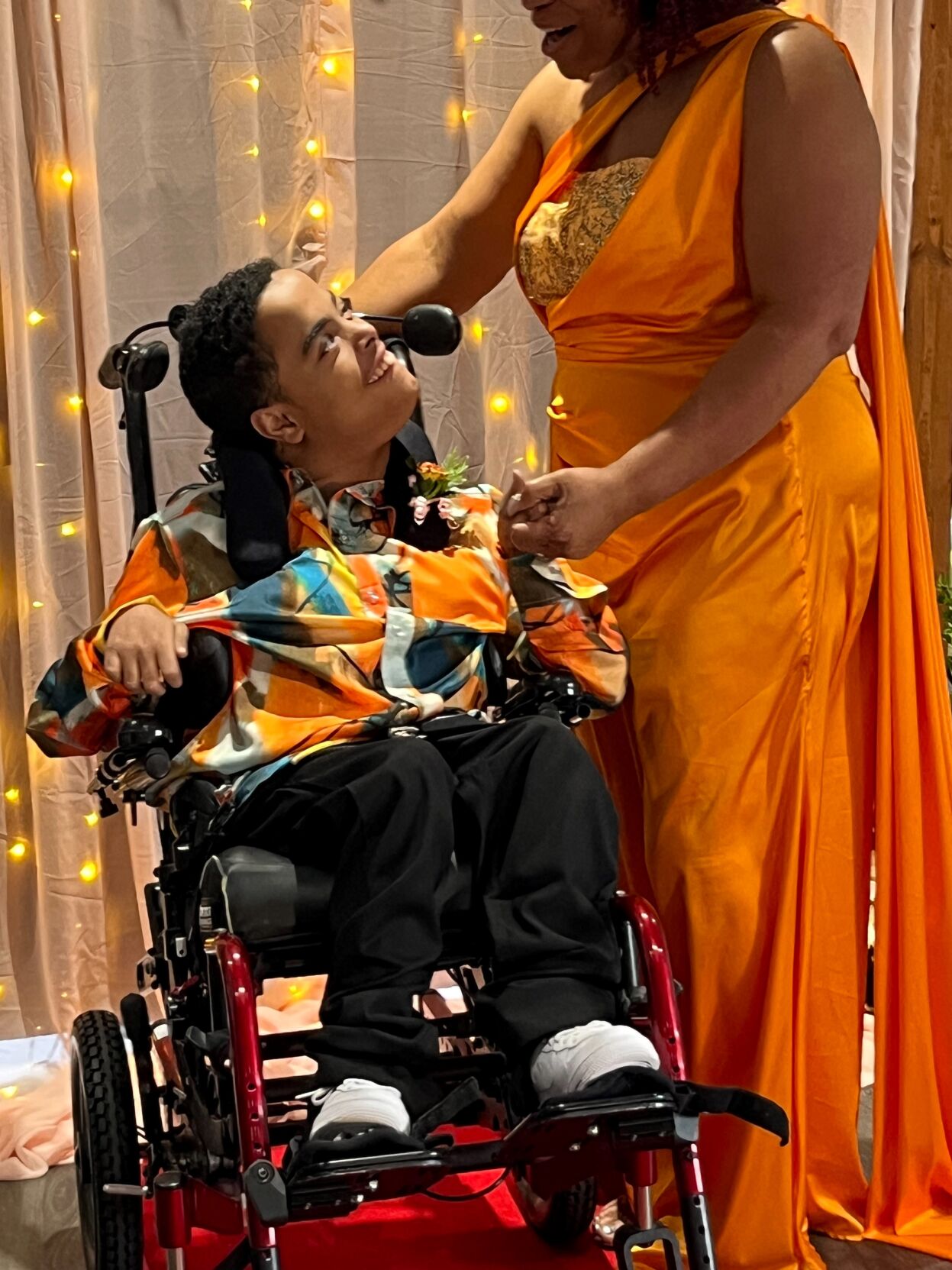 J. Tyler Sheets 2 Sunshine Shopping