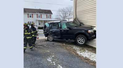 Magnolia car crashes into building