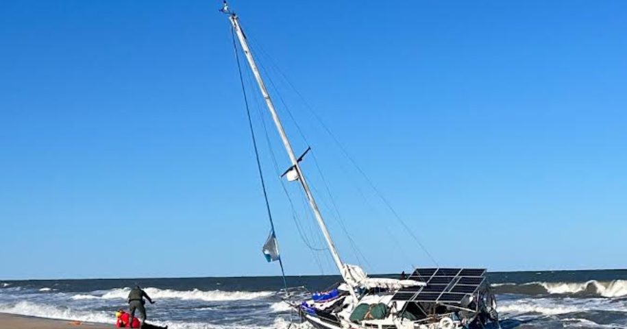 Sailboat runs aground near Herring Point, days after unrelated ship washes ashore