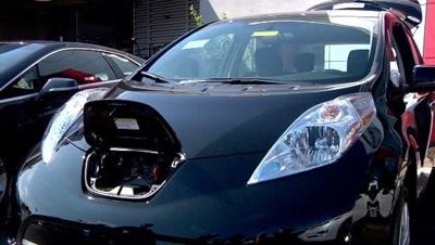 Hybrid Car Drivers Could Roll in Cash Incentives