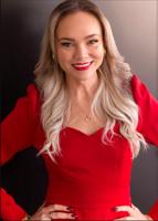 Dr. Jessica Lowe honored as the 2025 Delaware Woman of Impact Award recipient