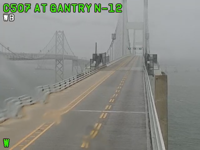 An image of the bay bridge during wind restrictions