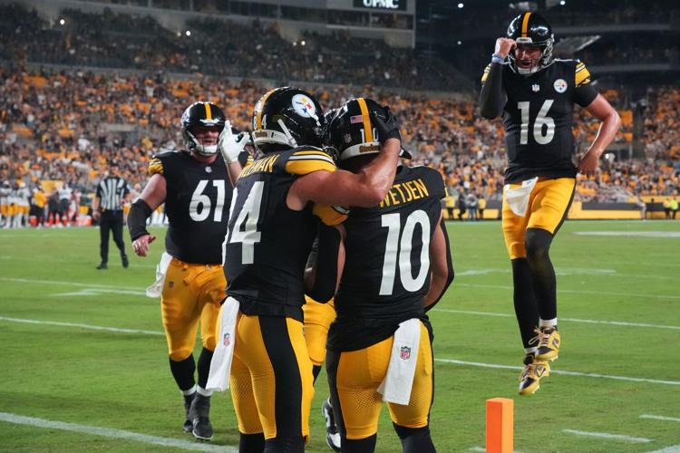 APTOPIX Green Bay Steelers Football