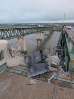 UPDATE 2: Driver presumed dead after running off Delaware Memorial Bridge