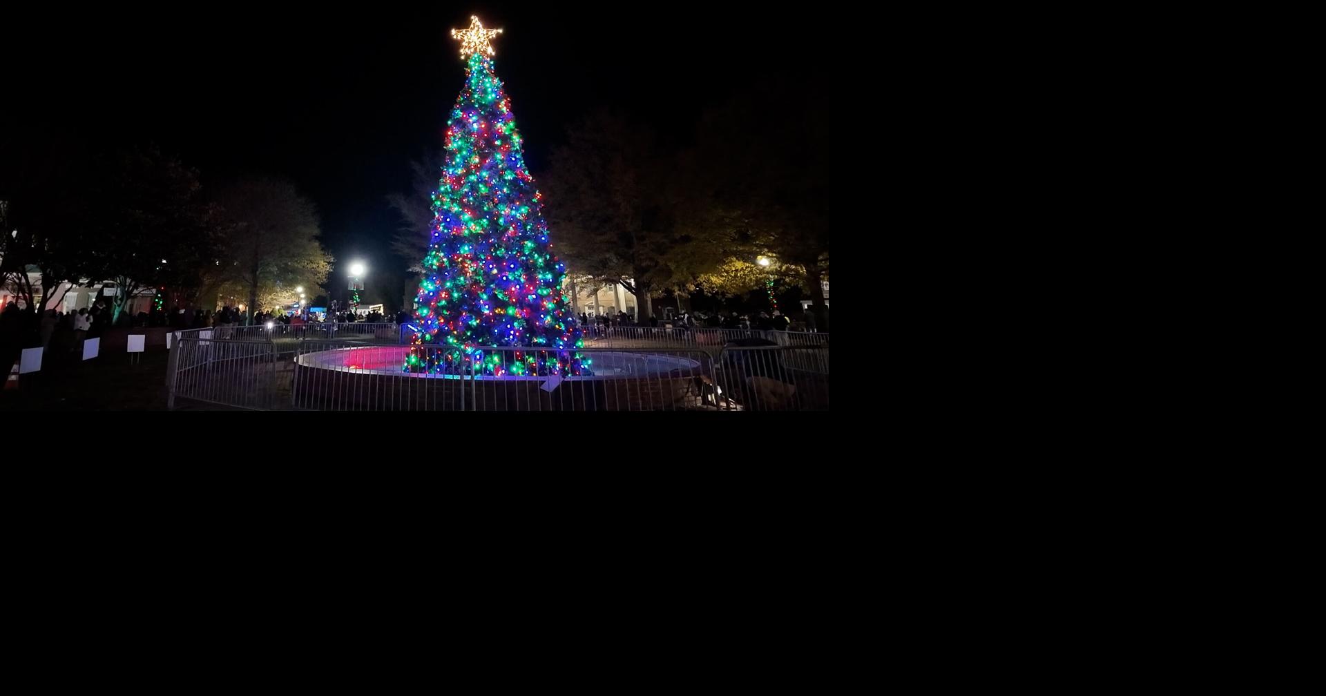 'Caroling on the Circle' Christmas parade brings joy and