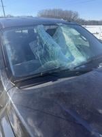 Chunk of ice crashes through windshield, hurts passenger in Georgetown