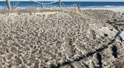 Ice mixing with sand