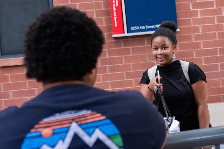 Howard Students Unenrolled Move-In